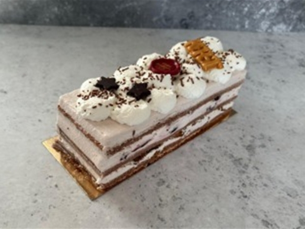 Yoghurt Amarena Schnitt