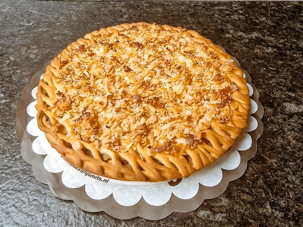 Kersenkrokant vlaai
